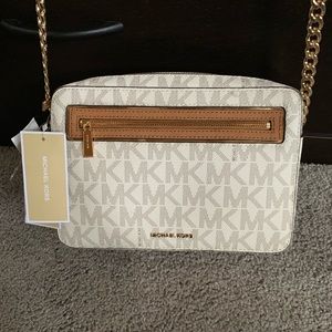 NWT Large EW Michael Kors Crossbody